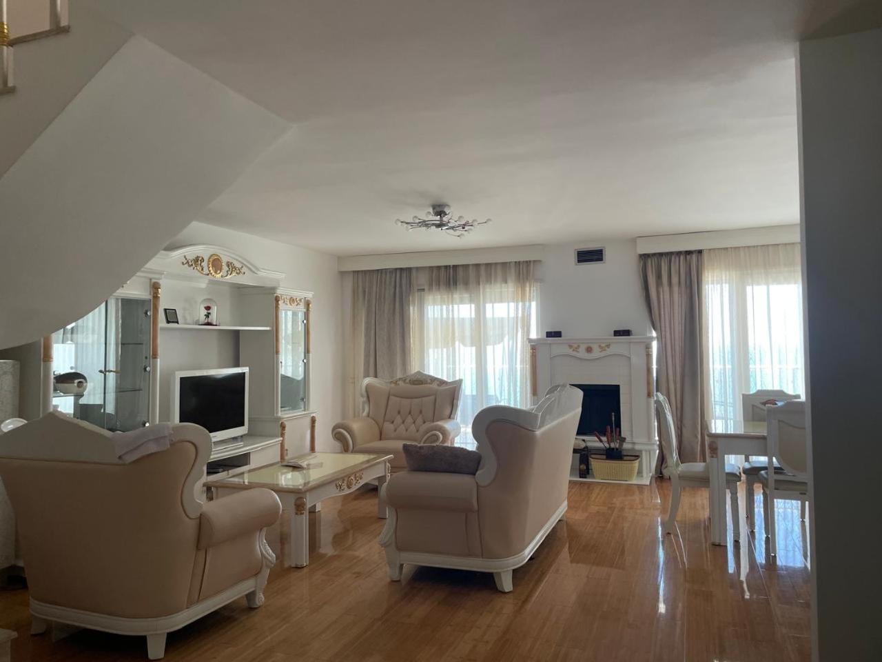 Blumont Durrës
